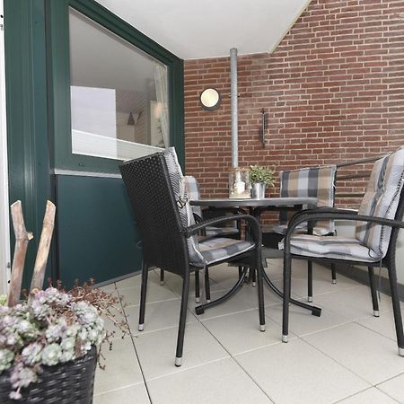 Haus Flora Whg 09 Apartment Wyk auf Foehr Luaran gambar