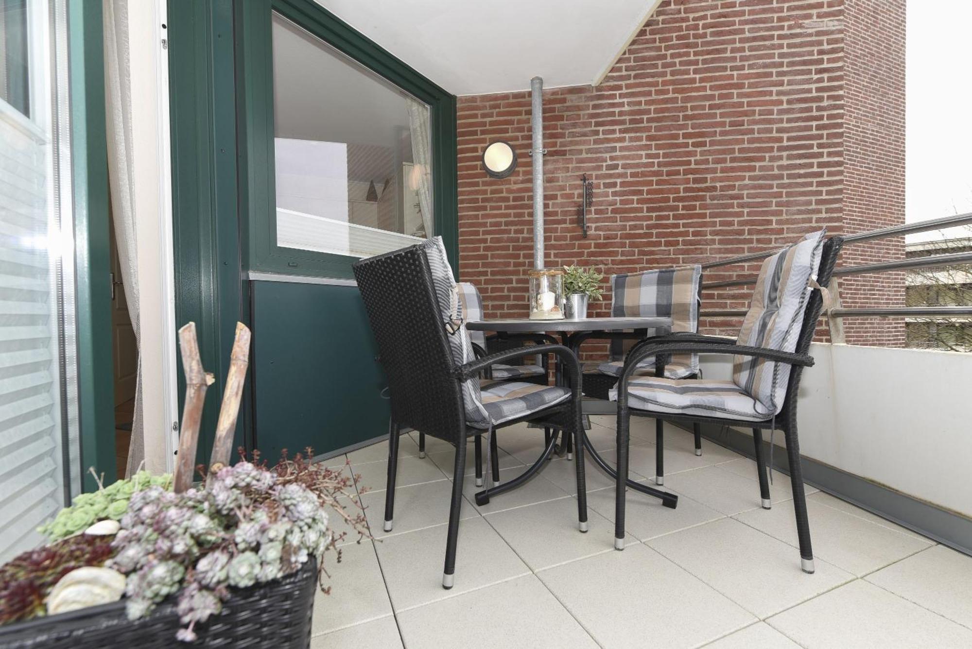 Haus Flora Whg 09 Apartment Wyk auf Foehr Luaran gambar